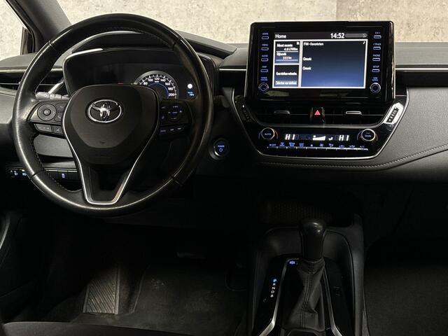 Toyota COROLLA 1.8 Hybrid Sport Automaat (NAVIGATIE, CLIMATE, CAMERA, SPORTSTOELEN, ADAPTIVE CRUISE, LM VELGEN, ZWART HEMEL, NIEUWSTAAT)