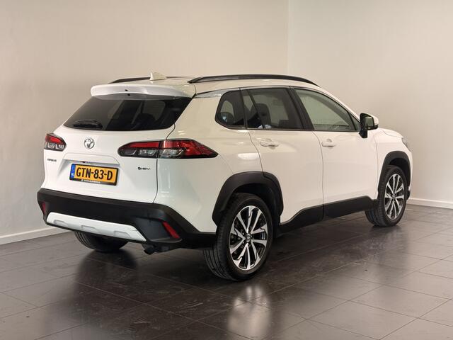 Toyota COROLLA Cross Hybrid 140 Style | BSM | Elektrische achterklep |