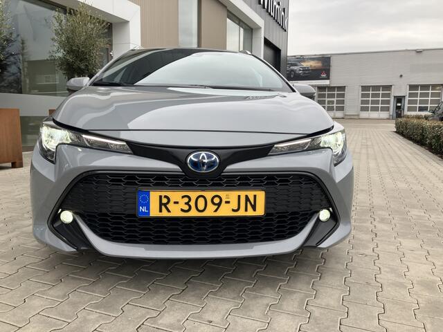 Toyota COROLLA Touring Sports 1.8 Hybrid Dynamic | Trekhaak | All Season | Navi | Stoelverw
