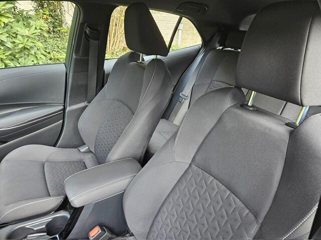 Toyota COROLLA 1.8 Hybrid Style 9135 km !!!!!!!