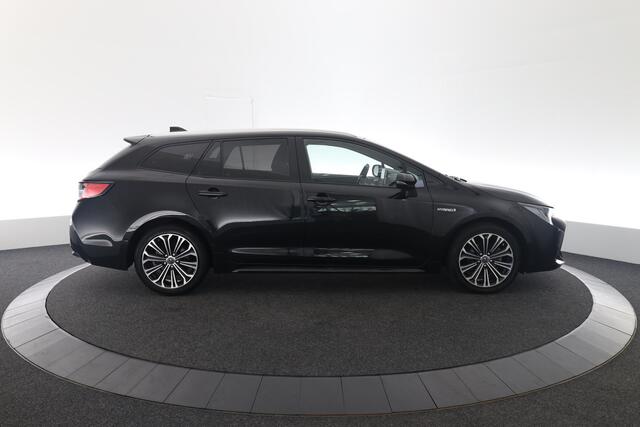 Toyota COROLLA Touring Sports 1.8 Hybrid Business Intro | Head-up display