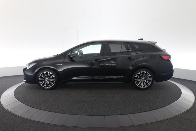 Toyota COROLLA Touring Sports 1.8 Hybrid Business Intro | Head-up display