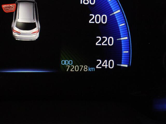 Toyota COROLLA Touring Sports 1.8 Hybrid Dynamic Plus | Stuur-/Stoelverwarming | Apple Carplay & AndroidAUTO | Navigatie