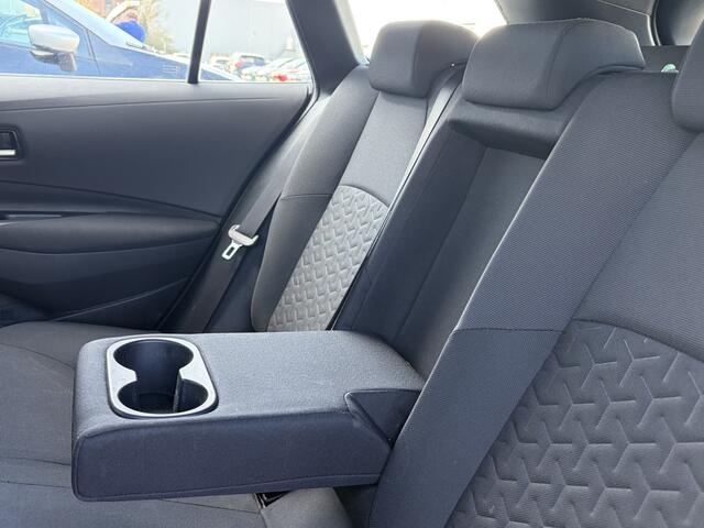 Toyota COROLLA Touring Sports 1.8 Hybrid Active NL Auto Trekhaak Dealer Onderhouden Navi Carplay Cruise