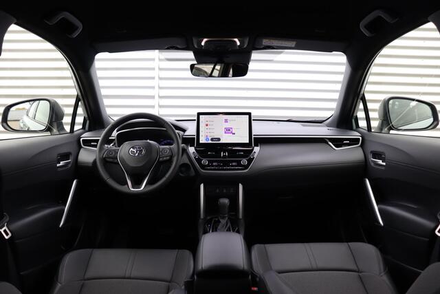 Toyota COROLLA Cross Hybrid 200 Style, Stoelverwarming, Apple Carplay/Android Auto, Blind Spot monitor!