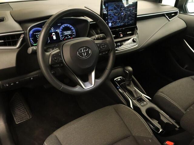 Toyota COROLLA Touring Sports Hybrid 140 Active - ORIGINEEL NEDERLANDSE AUTO - 4 X ELEKTRISCHE RAMEN - NAVIGATIE - CLIMATE CONTROL - APPLE CARPLAY/ ANDROID AUTO - ACHTERUITRIJ CAMERA