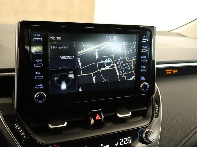 Toyota COROLLA 1.8 Hybrid Active - AFNEEMBARE TREKHAAK - TREKGEWICHT 750 KG - NAVIGATIE - CLIMATE CONTROL - 17 INCH LICHT METALEN VELGEN - KEYLESS ENTRY/ START- CAMERA - ADAPTIEVE CRUISE CONTROL - LENDESTEUN VERSTELLING BESTUURDERSSTOEL - PARKEERSENSOREN VOOR/ ACHTER - 