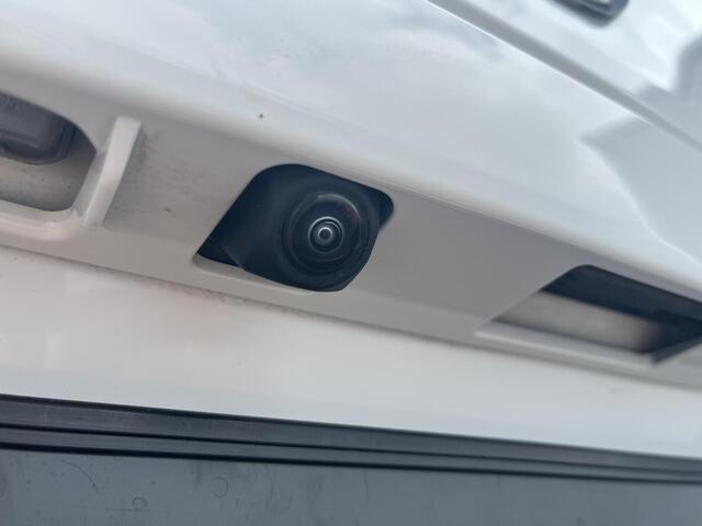 Toyota COROLLA Cross Hybrid 200 Dynamic MEERDERE KLEUREN LEVERBAAR! Stoelverwarming, Navigatie, Elektrische achterklep, Achteruitrijcamera, LM velgen, Privacy glass, smart Key, All-season banden