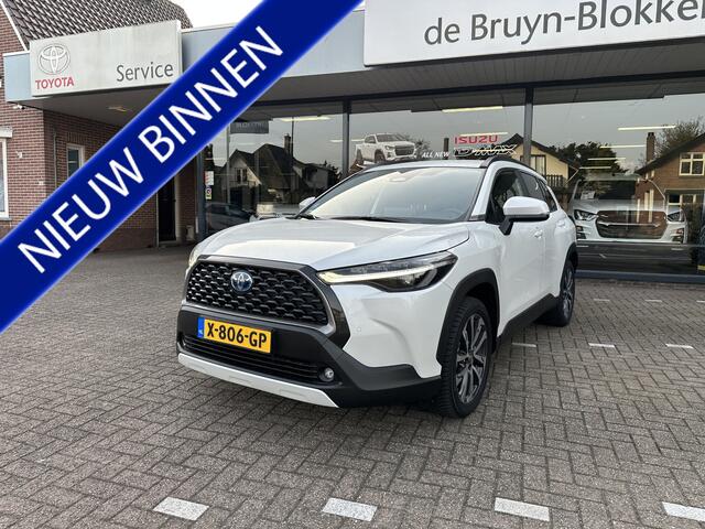 Toyota COROLLA Cross 2.0 High Power Hybrid Style 200 trekhaak / all-season banden / Apple Carplay / Android Auto / Stoel- en stuurverwarming / Dodehoekdetectie / Parkeersensoren voor en achter / Toyota 10 jaar garantie programma / Toyota Pechhulppas / rijklaarprijs