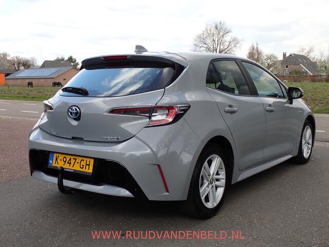 Toyota COROLLA 1.8 Hybrid Business CAMERA / CARPLAY / TREKHAAK / ACC