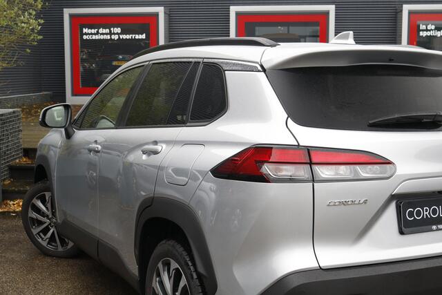 Toyota COROLLA Cross Hybrid 140 Style + Premium Pack I | BSM | Stuurverwarming | Elektrische achterklep |
