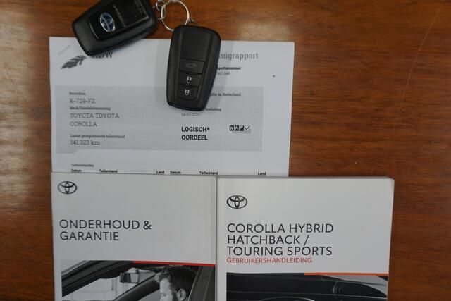 Toyota COROLLA Touring Sports 1.8 Hybrid Executive/Trekhaak/Dealeronderhouden/ Head-Up/Stoelverwarming.