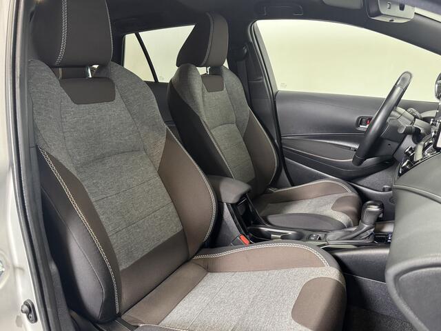 Toyota COROLLA Touring Sports 1.8 Hybrid Trek | Trekhaak | Carplay |