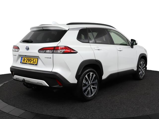 Toyota COROLLA Cross 2.0 High Power Hybrid First Edition | Stoelverwarming | Navigatie | Trekhaak | Parkeersensoren |