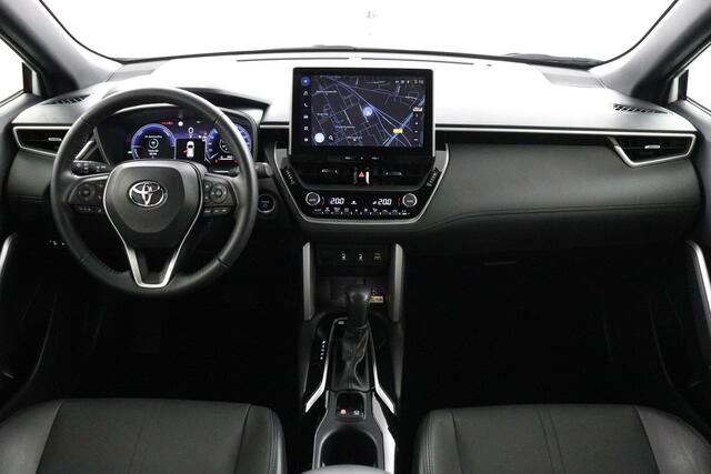 Toyota COROLLA Cross 2.0 High Power Hybrid First Edition | Stoelverwarming | Navigatie | Trekhaak | Parkeersensoren |