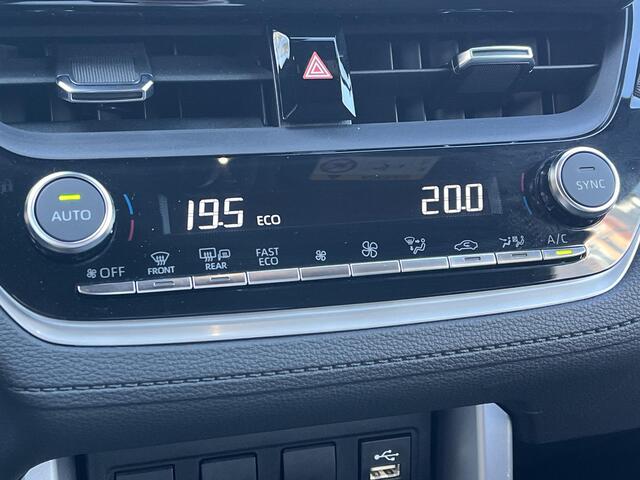 Toyota COROLLA Cross Hybrid 200 Dynamic | Trekhaak | Carplay | LED Koplampen | Keyless entry | 18 inch LM-velgen |