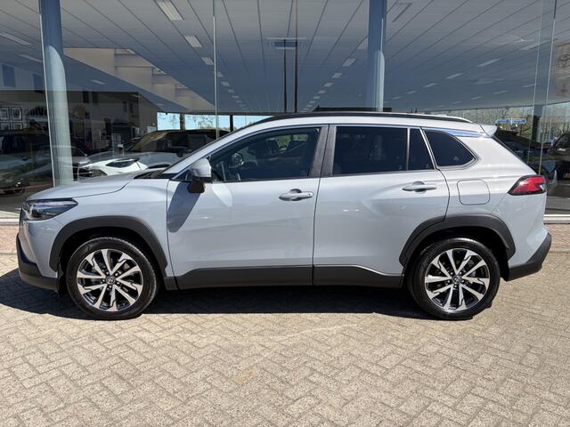 Toyota COROLLA Cross Hybrid 200 Style | Stoelverwarming | Blindspot | el. achterklep