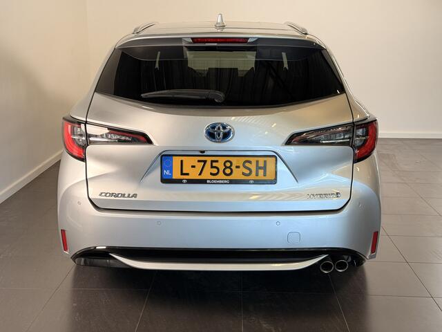Toyota COROLLA Touring Sports 2.0 Hybrid Executive | Apple Carplay | 4 nieuwe zomerbanden |