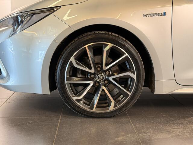 Toyota COROLLA Touring Sports 2.0 Hybrid Executive | Apple Carplay | 4 nieuwe zomerbanden |
