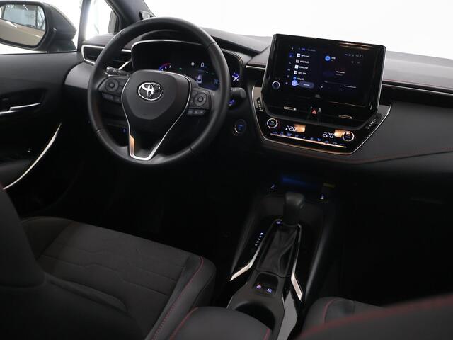 Toyota COROLLA Touring Sports 1.8 Hybrid Executive | HUD | Navigatie | Camera | DAB | Stoelverwarming | Adaptieve Cruise Control | Ele. kofferdeksel | JBL Audio |