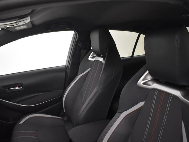 Toyota COROLLA 1.8 Hybrid GR-Sport | Parkeersensoren V+A | Stoelverwarming