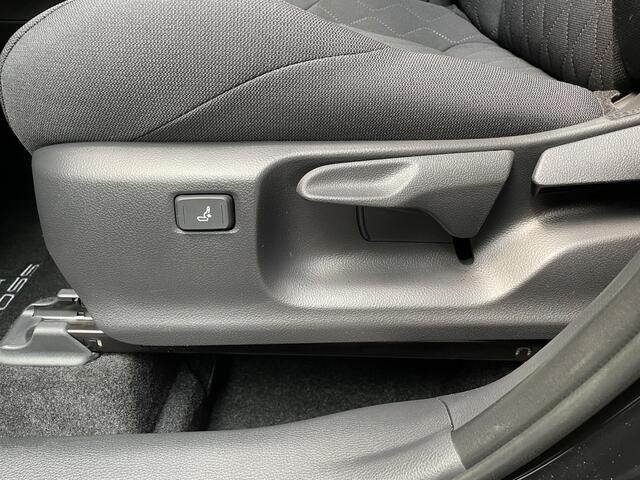 Toyota COROLLA Cross 1.8 Hybrid Dynamic Automaat