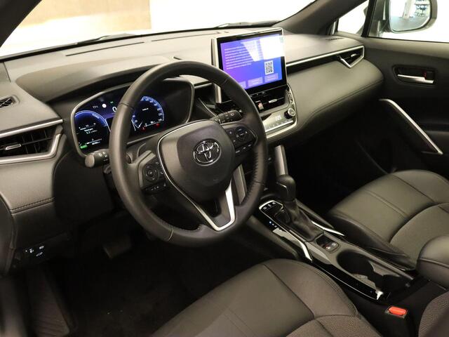 Toyota COROLLA Cross Hybrid 200 Style - ORIGINEEL NEDERLANDSE AUTO - AFNEEMBARE TREKHAAK - 750KG GEREMD TREKGEWICHT - STOEL VERWARMING - ELEKTRISCHE ACHTERKLEP - PARKEERSENOREN VOOR EN ACHTER - DODEHOEK DETECTIE
