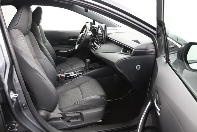 Toyota COROLLA 1.8 Hybrid First Edition | Stoelverwarming | Draadloos telefoonlader | Parkeersensoren Rondom | Led verlichting | Origineel NL |