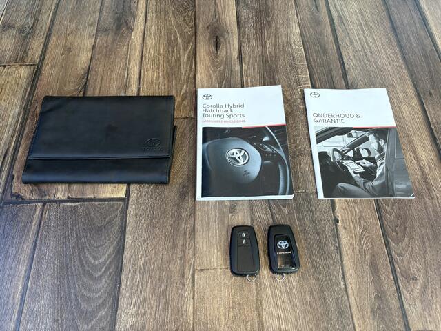 Toyota COROLLA Touring Sports 1.8 Hybrid Active Trekhaak afneembaar