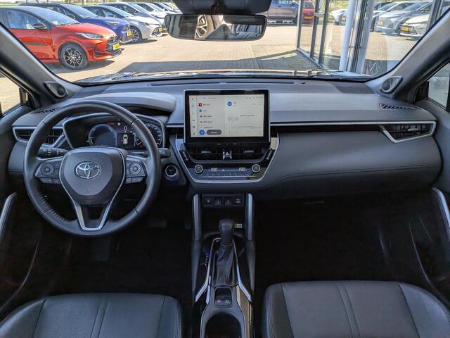 Toyota COROLLA Cross 2.0 High Power Hybrid Launch Edition | Pano | JBL | Leer | Stoel- Stuurverw. | Elek. achterklep