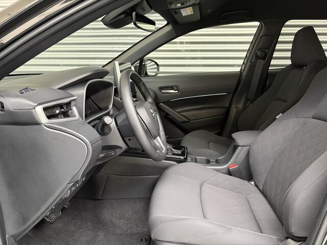 Toyota COROLLA Cross Hybrid 140 STYLE/DODE HOEK/PDC/CAM/EL A KLEP/STOEL STUUR VERW/ENZ