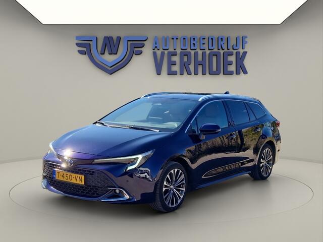 Toyota COROLLA Touring Sports Hybrid 140 First Edition Trekhaak - NL Auto - Leer