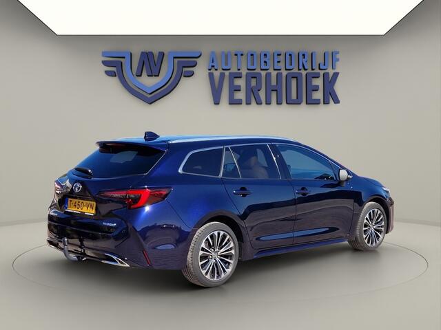Toyota COROLLA Touring Sports Hybrid 140 First Edition Trekhaak - NL Auto - Leer