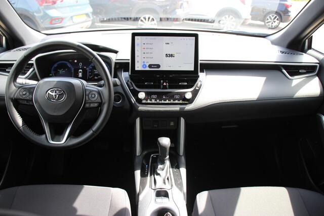 Toyota COROLLA Cross 2.0 Style Hybrid 200 | Elektrische klep | Draadloze lader | Parkeersensoren voor |