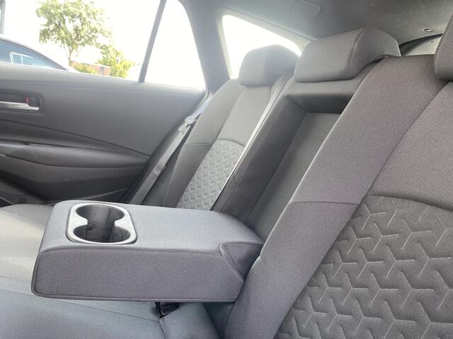 Toyota COROLLA Touring Sports 1.8 Hybrid First Edition NL Auto Dealer Onderhouden Navi Carplay Clima Cruise