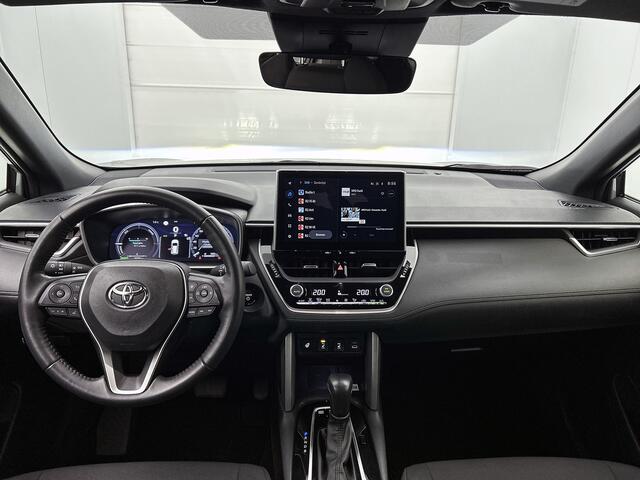 Toyota COROLLA Cross Hybrid 140 Dynamic | Parkeersensoren | Stoel -en stuurwielverwarming | Climate control |