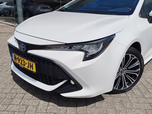 Toyota COROLLA Touring Sports 1.8 Hybrid Dynamic | Trekhaak | Stoelverwarming | Apple Carplay