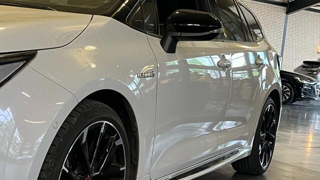 Toyota COROLLA 2.0 HYB BNS GR-SPORT