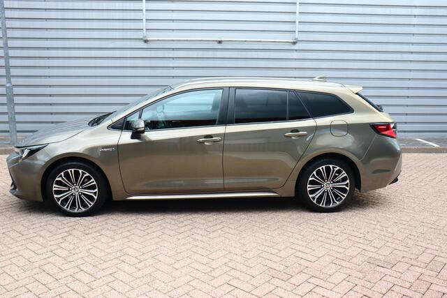 Toyota COROLLA Touring Sports 2.0 Hybrid Business Plus O.a: ACC, Clima, Carplay, Stoelverw, Camera, Etc. All-in prijs!