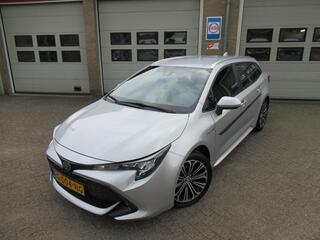 toyota-corolla-touring-sports-1.8-h