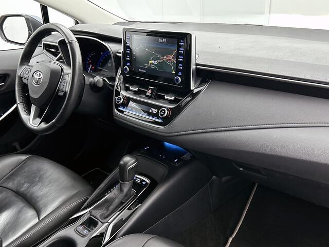 Toyota COROLLA 1.8 Hybrid Executive Sedan / Leder / Navigatie / Xenon / Pdc.V+A / Airco-ecc./ Radio multimedia / Apk 03-2027