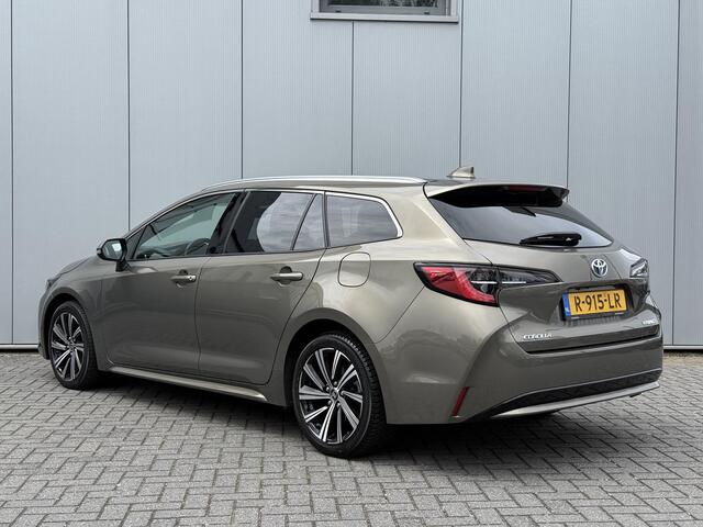 Toyota COROLLA Touring Sports 1.8 Hybrid Dynamic / Navigatie / All season banden / Stoelverwarming /