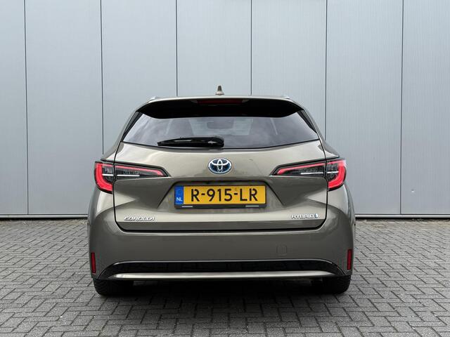 Toyota COROLLA Touring Sports 1.8 Hybrid Dynamic / Navigatie / All season banden / Stoelverwarming /