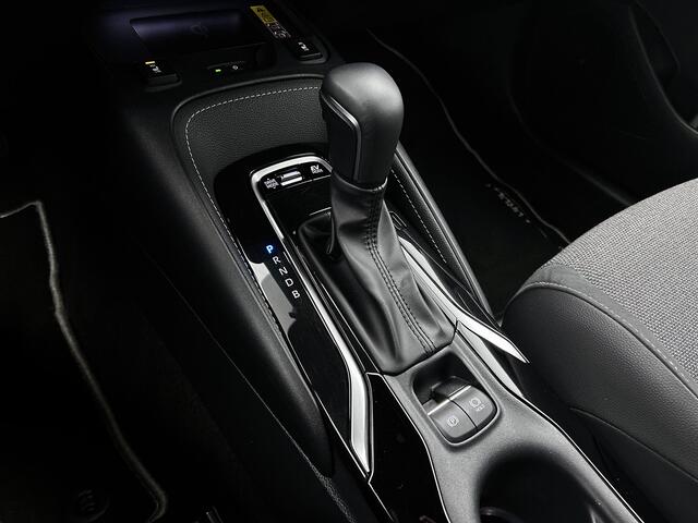 Toyota COROLLA Touring Sports Hybrid 140 Dynamic | Stoelverwarming | Parkeersensoren | 17'' Lichtmetalen Velgen | Apple Carplay/Android Auto |