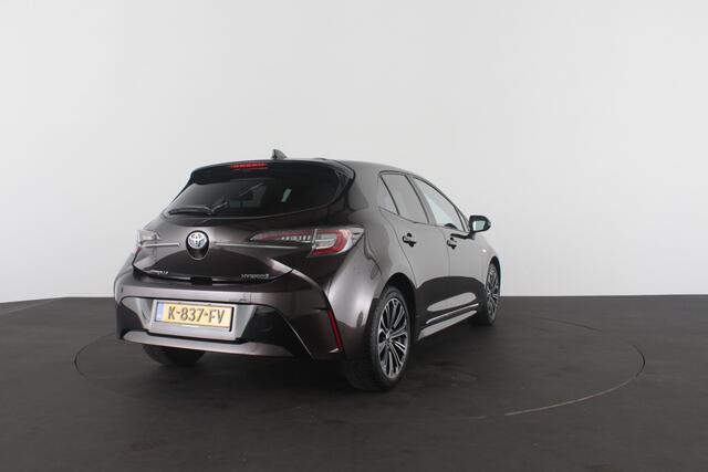 Toyota COROLLA 1.8 Hybrid Business > tot (2031) Toyota garantie!/All season banden