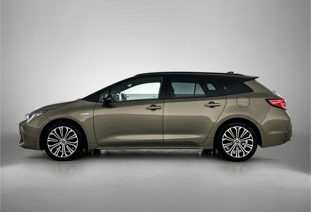 Toyota COROLLA Touring Sports 1.8 Hybrid First Edition bi-tone | Parkeersensoren voor+achter met assistent | Achteruitrijcamera | Apple CarPlay/Android auto | Navigatie | DAB | Cruise control adaptive | Climate control |