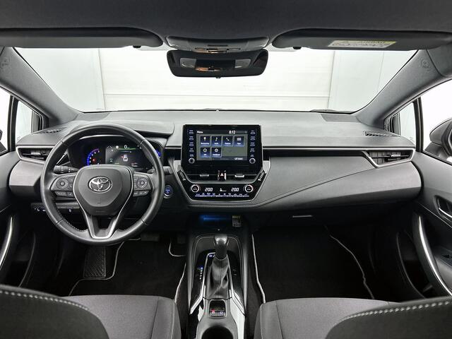 Toyota COROLLA Touring Sports 1.8 Hybrid First Edition bi-tone | Parkeersensoren voor+achter met assistent | Achteruitrijcamera | Apple CarPlay/Android auto | Navigatie | DAB | Cruise control adaptive | Climate control |