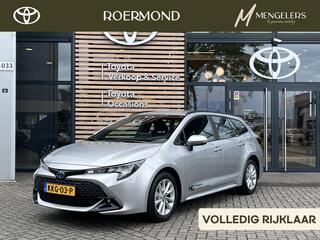 toyota-corolla-touring-sports-hybri