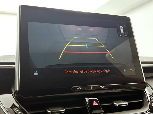 Toyota COROLLA Cross Hybrid 140 Style Onderweg-naar-dealer