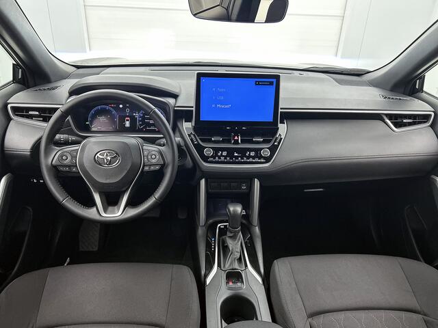 Toyota COROLLA Cross Hybrid 140 Style | BTW voertuig | Dodehoek detectie | Elektrische achterklep | Parkeersensoren voor+achter | Apple CarPlay/Android Auto | Climate Control | Cruise Control Adaptive |